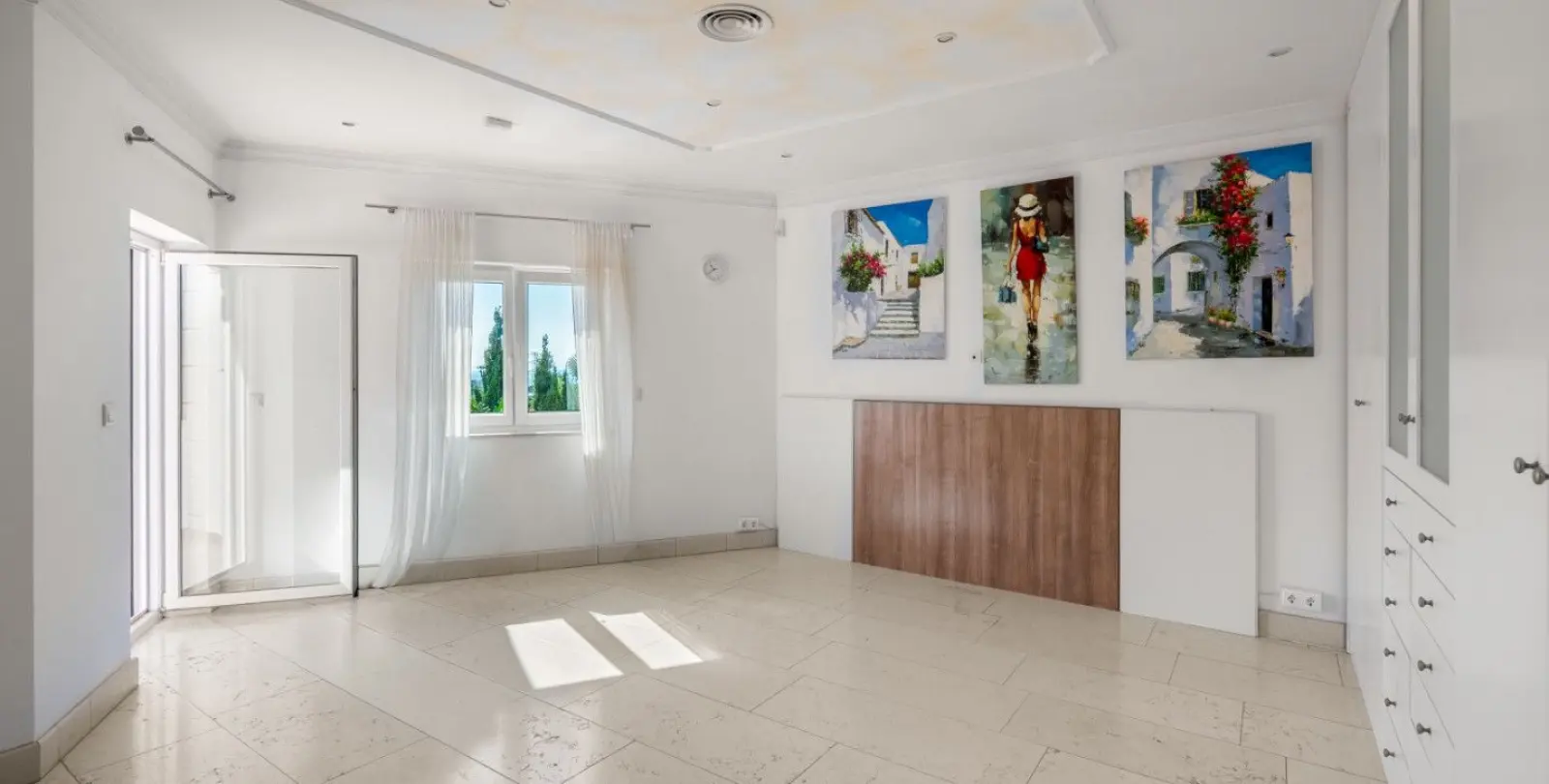 Venta de villa independiente en El Rosario 11