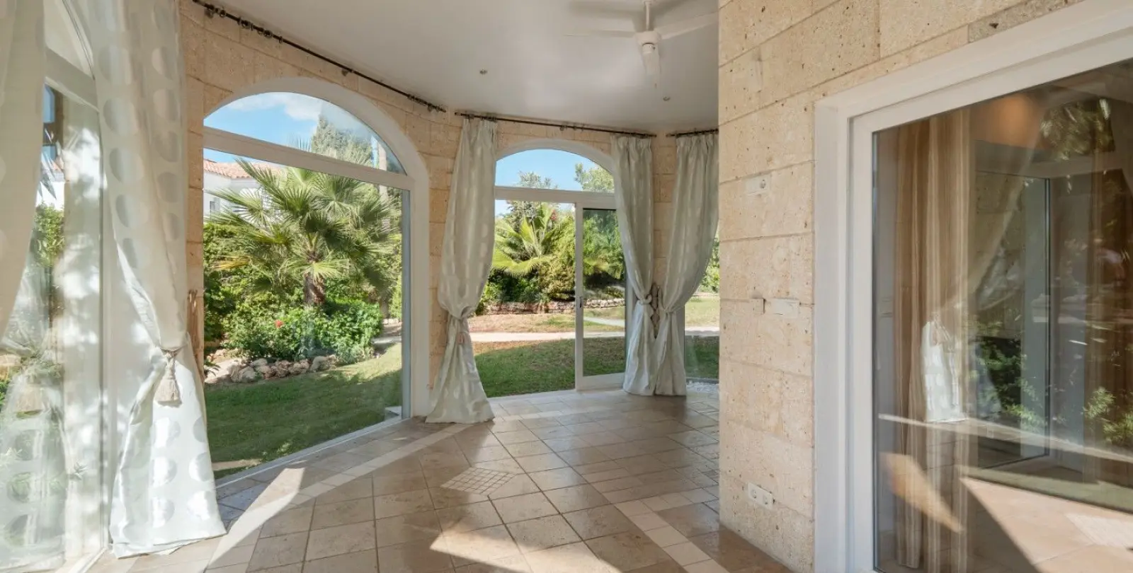 Venta de villa independiente en El Rosario 28
