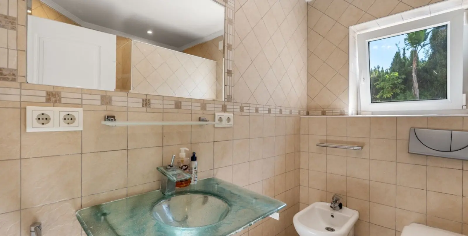 Venta de villa independiente en El Rosario 30