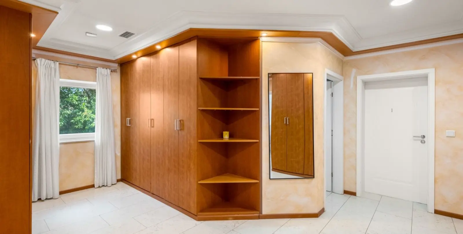 Venta de villa independiente en El Rosario 37