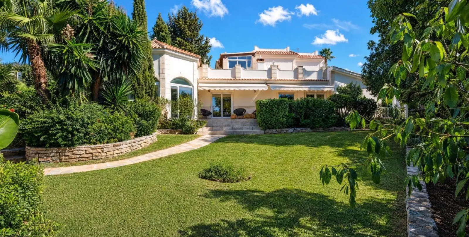 Venta de villa independiente en El Rosario 52