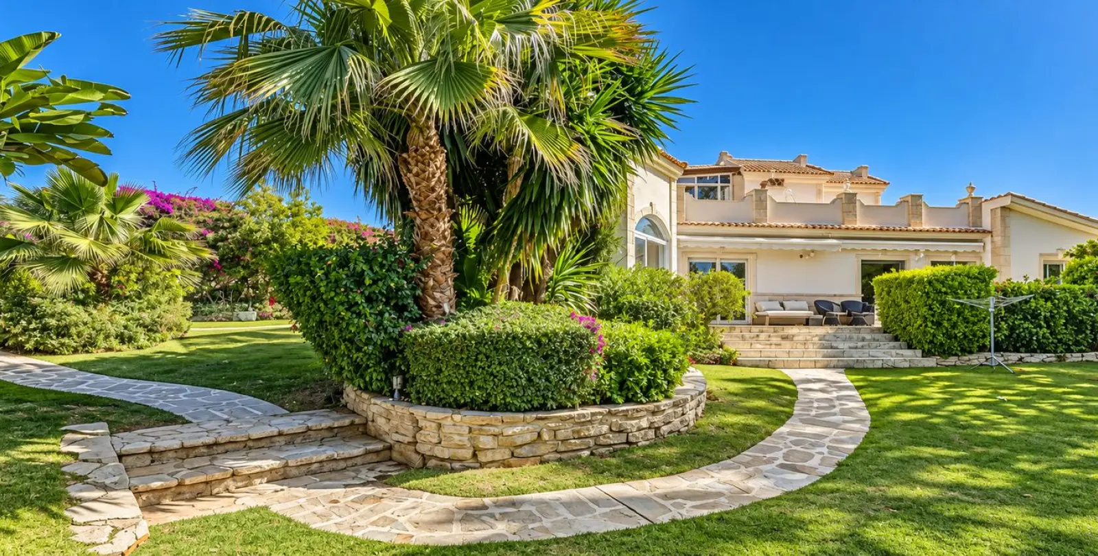 Venta de villa independiente en El Rosario 56