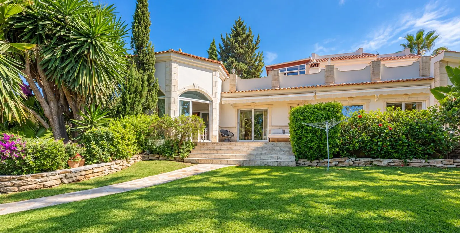 Venta de villa independiente en El Rosario 57