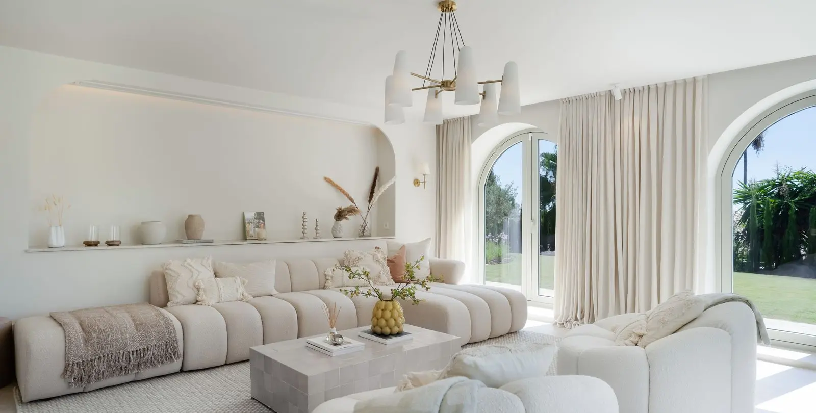 Sale of detached villa in Nueva Andalucía 14