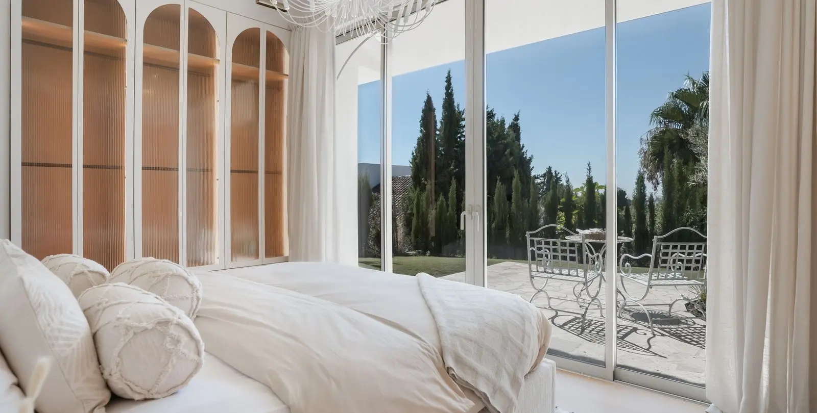 Sale of detached villa in Nueva Andalucía 16