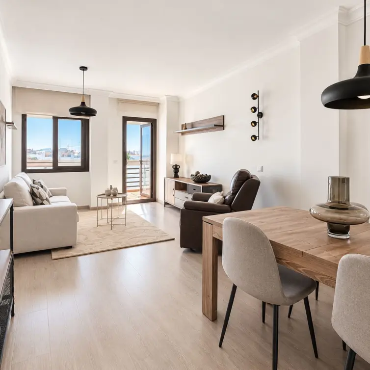 Продажа апартаментов на среднем этаже в The Golden Mile