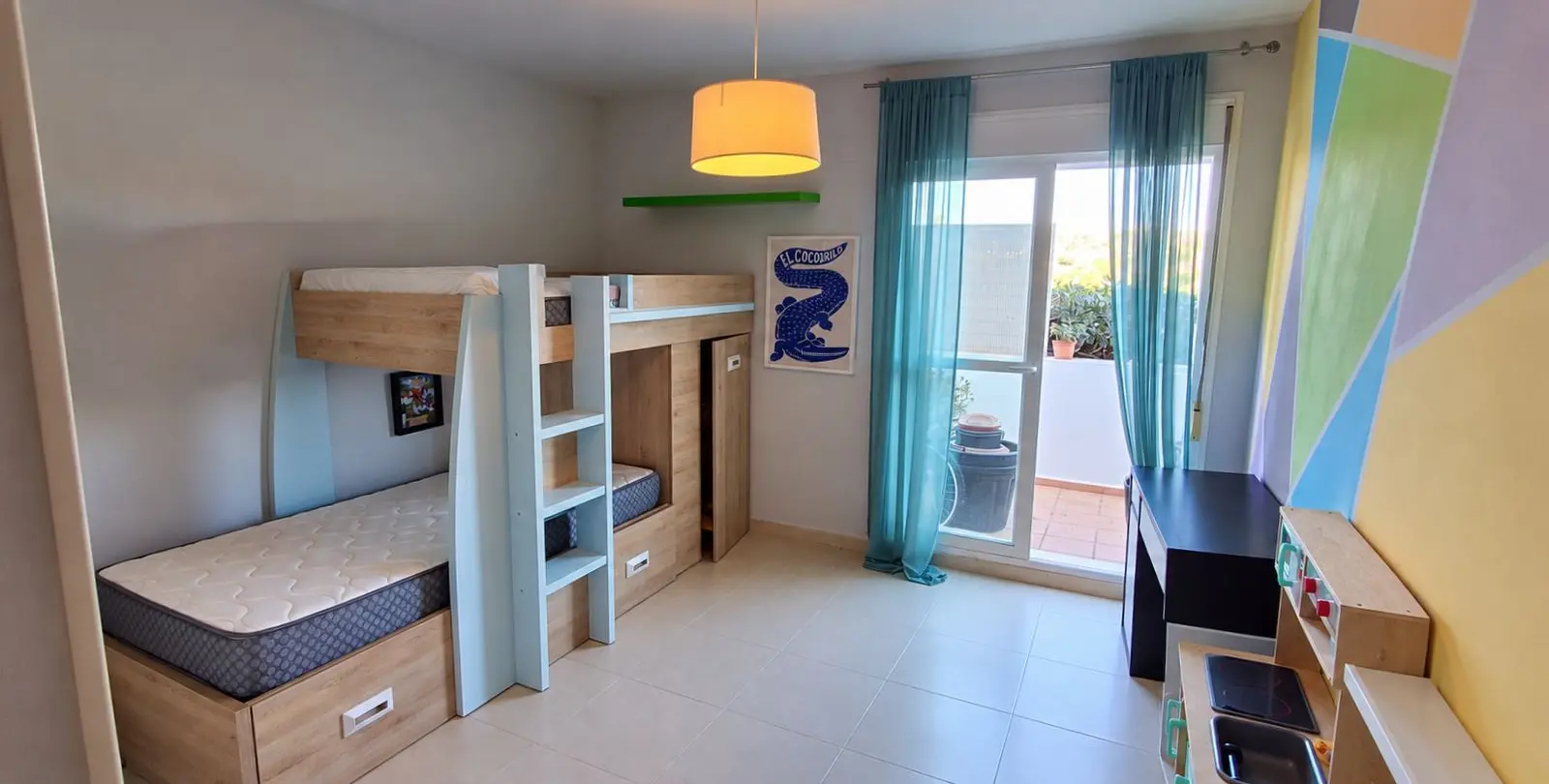 Venta de apartamento en planta baja en Miraflores 15