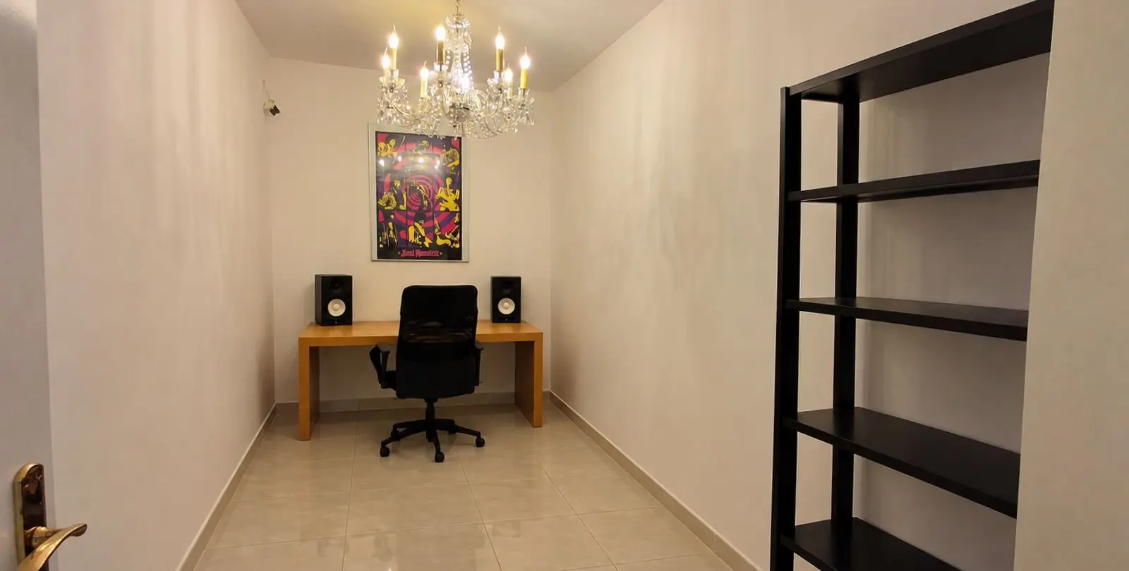 Venta de apartamento en planta baja en Miraflores 17