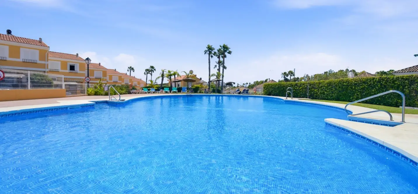 Sale of townhouse in La Duquesa 0