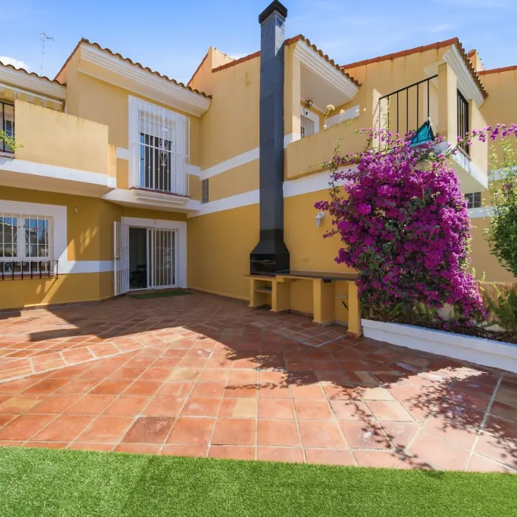 Sale of townhouse in La Duquesa