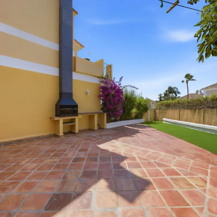 Sale of townhouse in La Duquesa