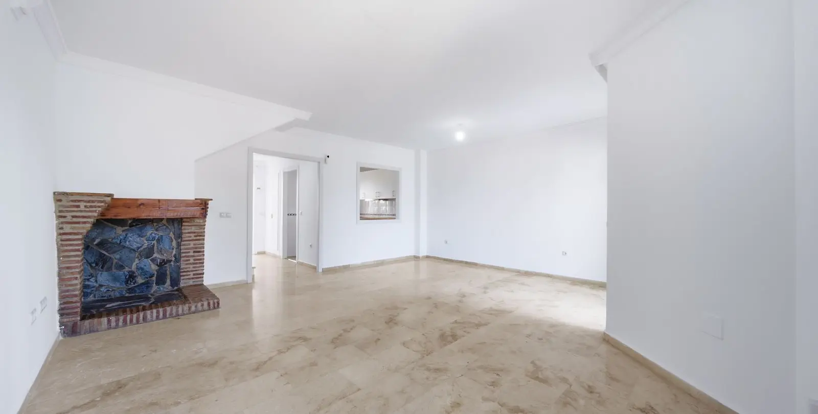 Venta de adosado en La Duquesa 8