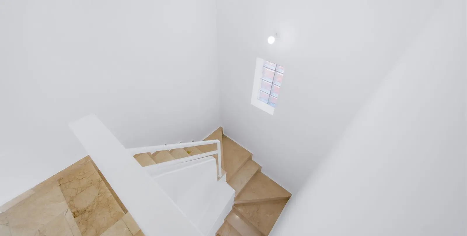Venta de adosado en La Duquesa 16