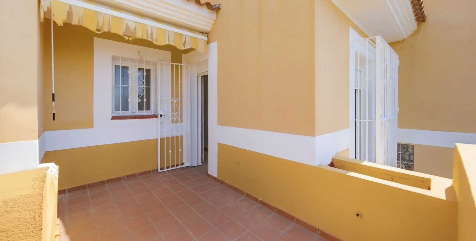 Venta de adosado en La Duquesa 28