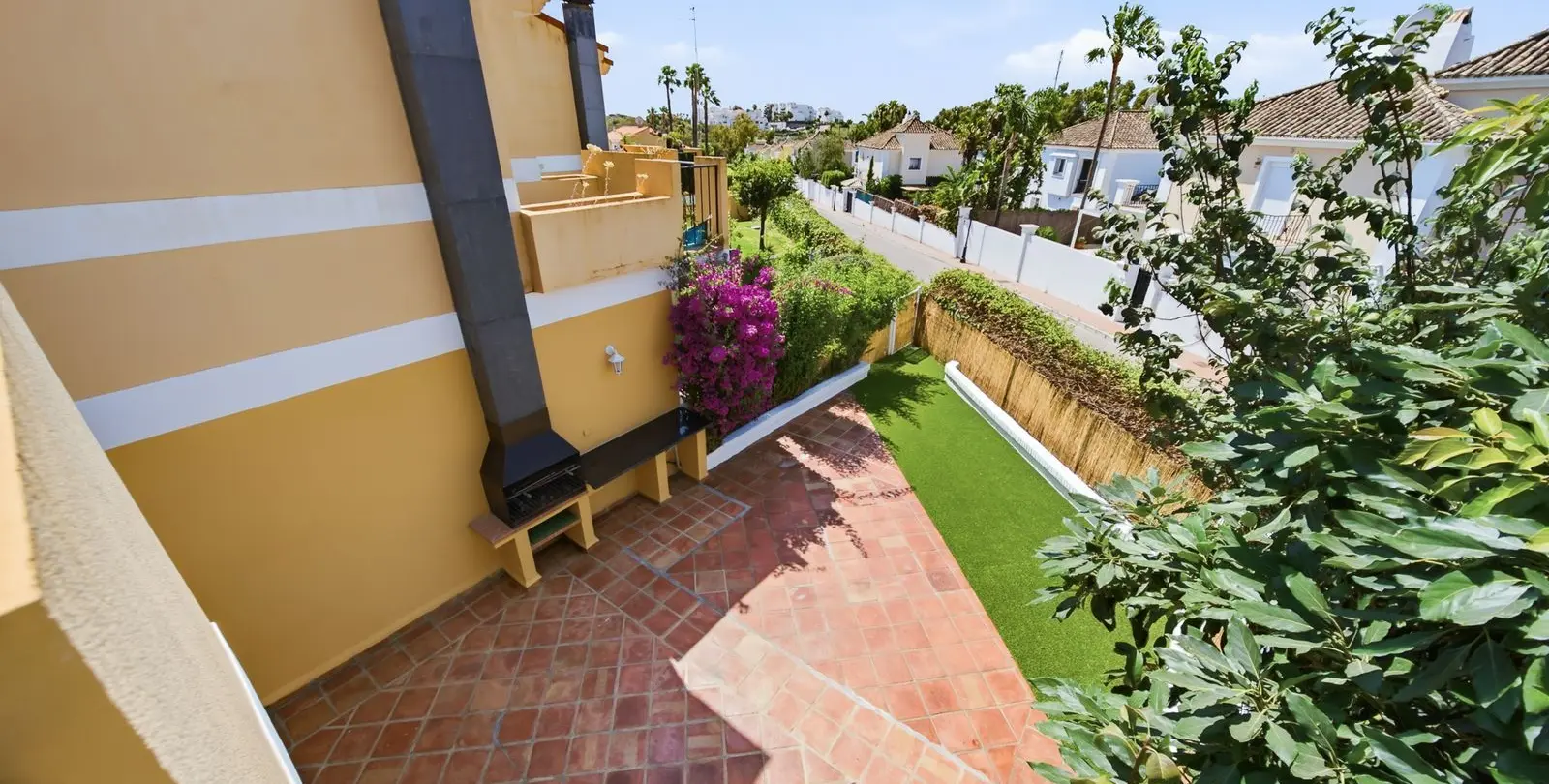 Venta de adosado en La Duquesa 29