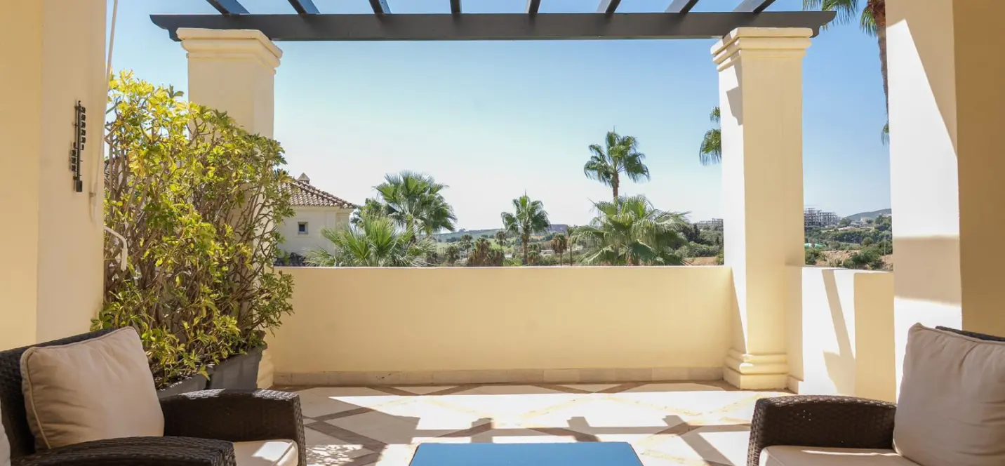 Venta de apartamento en planta media en Casares 0