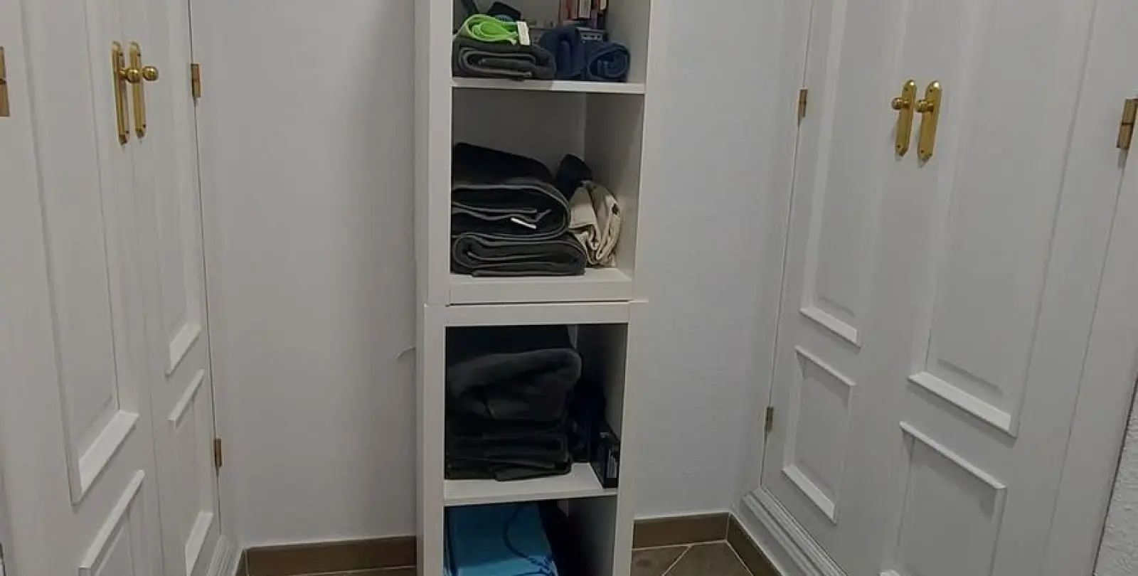 Venta de apartamento en planta media en Torrequebrada 19