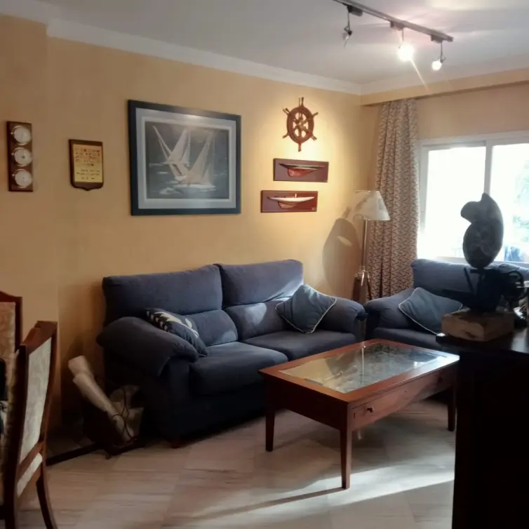 Sale of middle floor apartment in Marbella