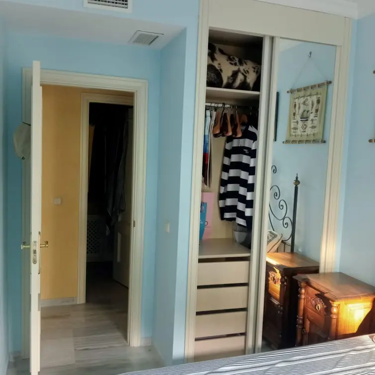 Sale of middle floor apartment in Marbella