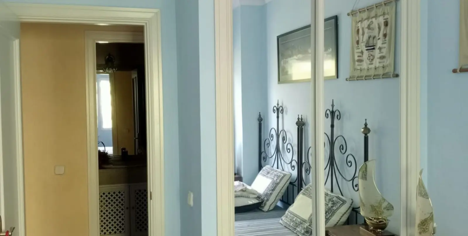 Sale of middle floor apartment in Marbella 32