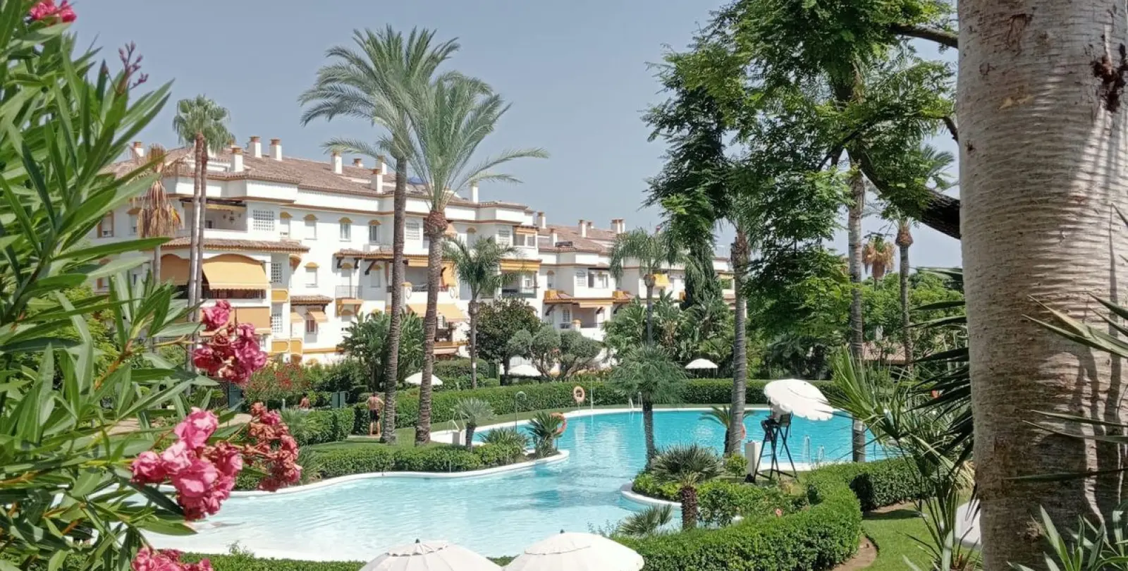 Sale of middle floor apartment in Marbella 87