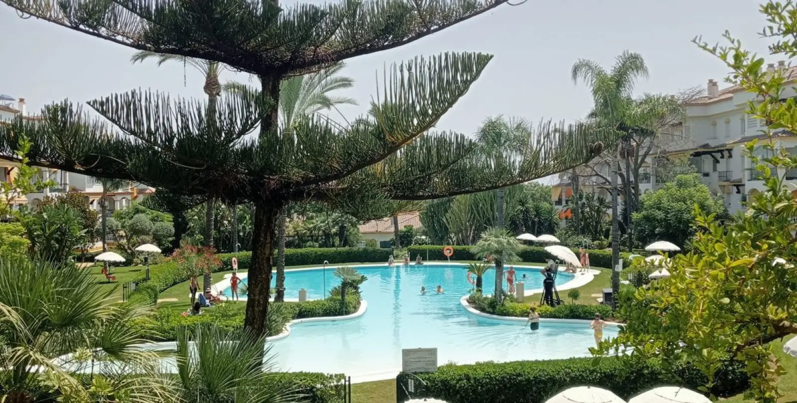 Sale of middle floor apartment in Marbella 105