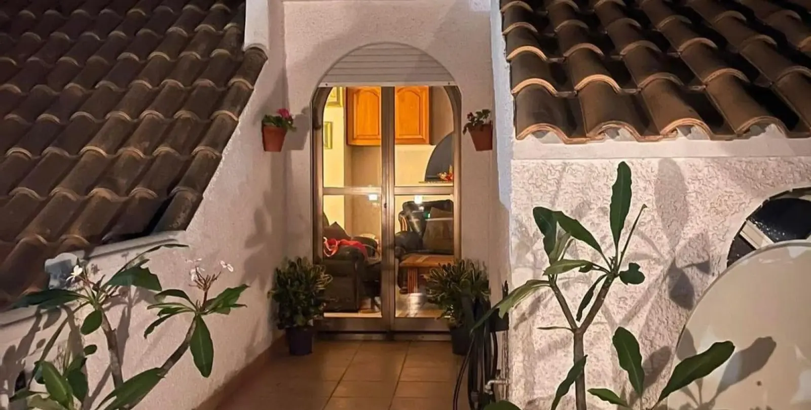 Sale of detached villa in El Faro 4