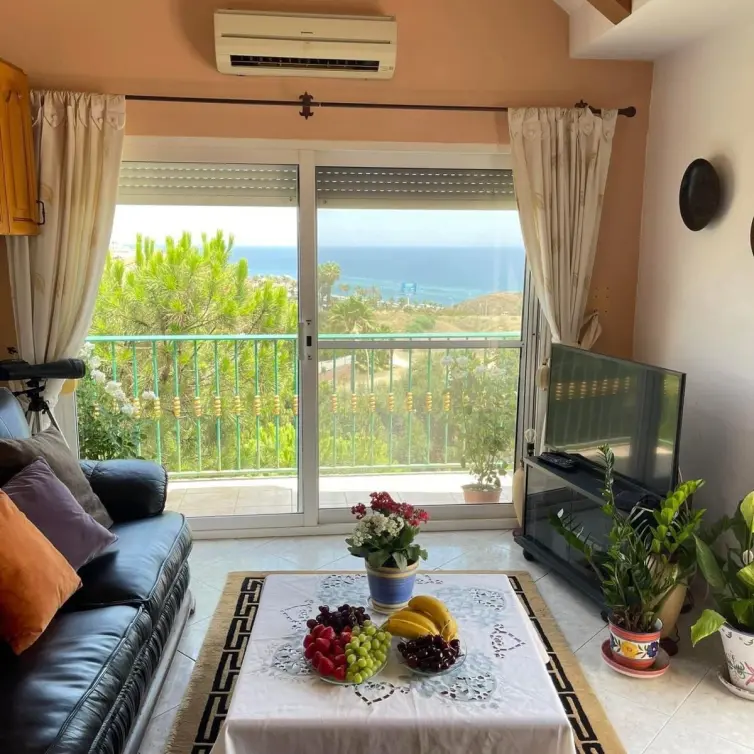 Sale of detached villa in El Faro