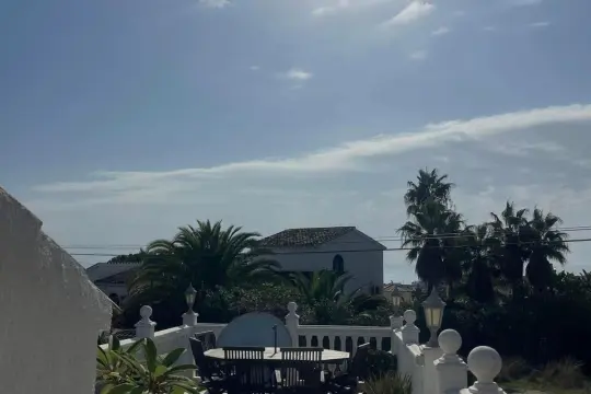 Image 7 thumb
