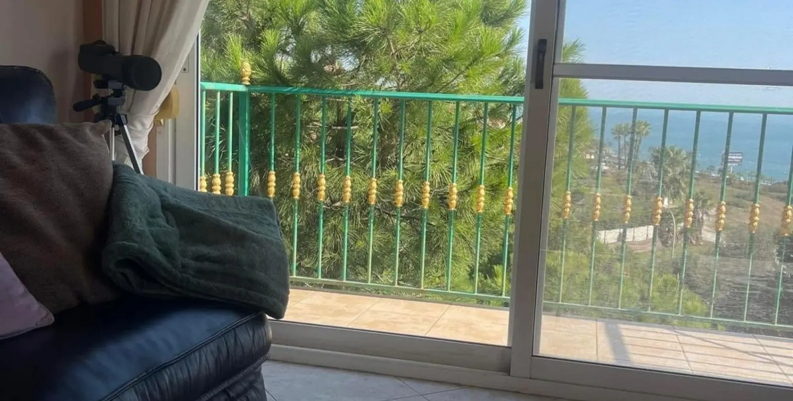 Sale of detached villa in El Faro 10