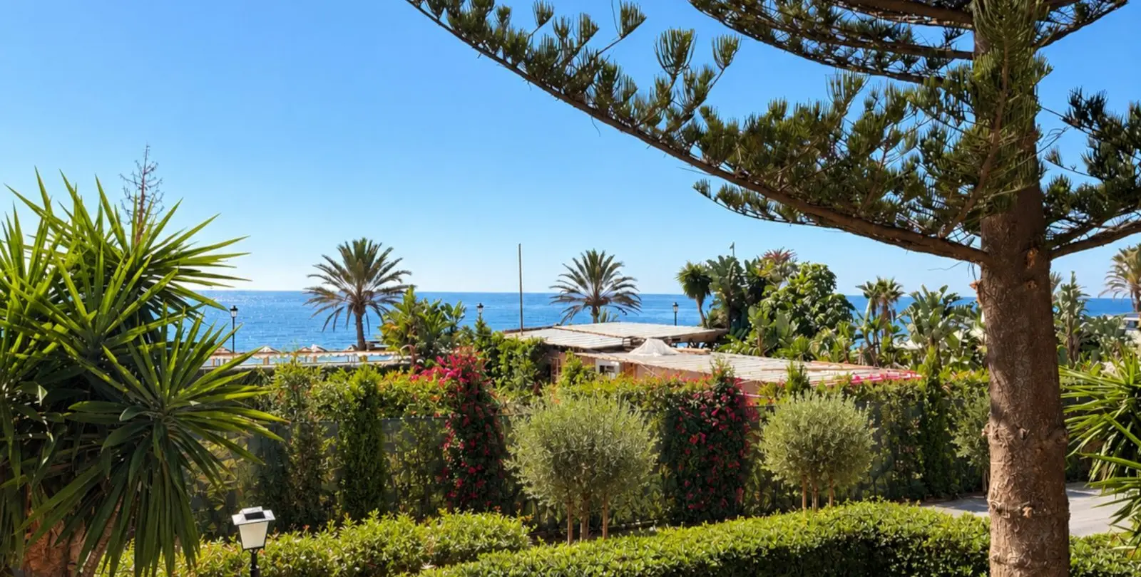 Sale of middle floor apartment in San Pedro de Alcántara 7