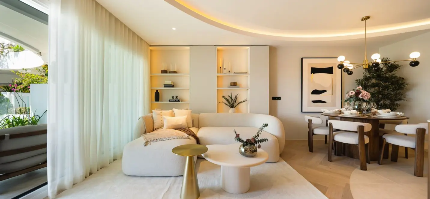 Venta de apartamento en planta media en The Golden Mile 0