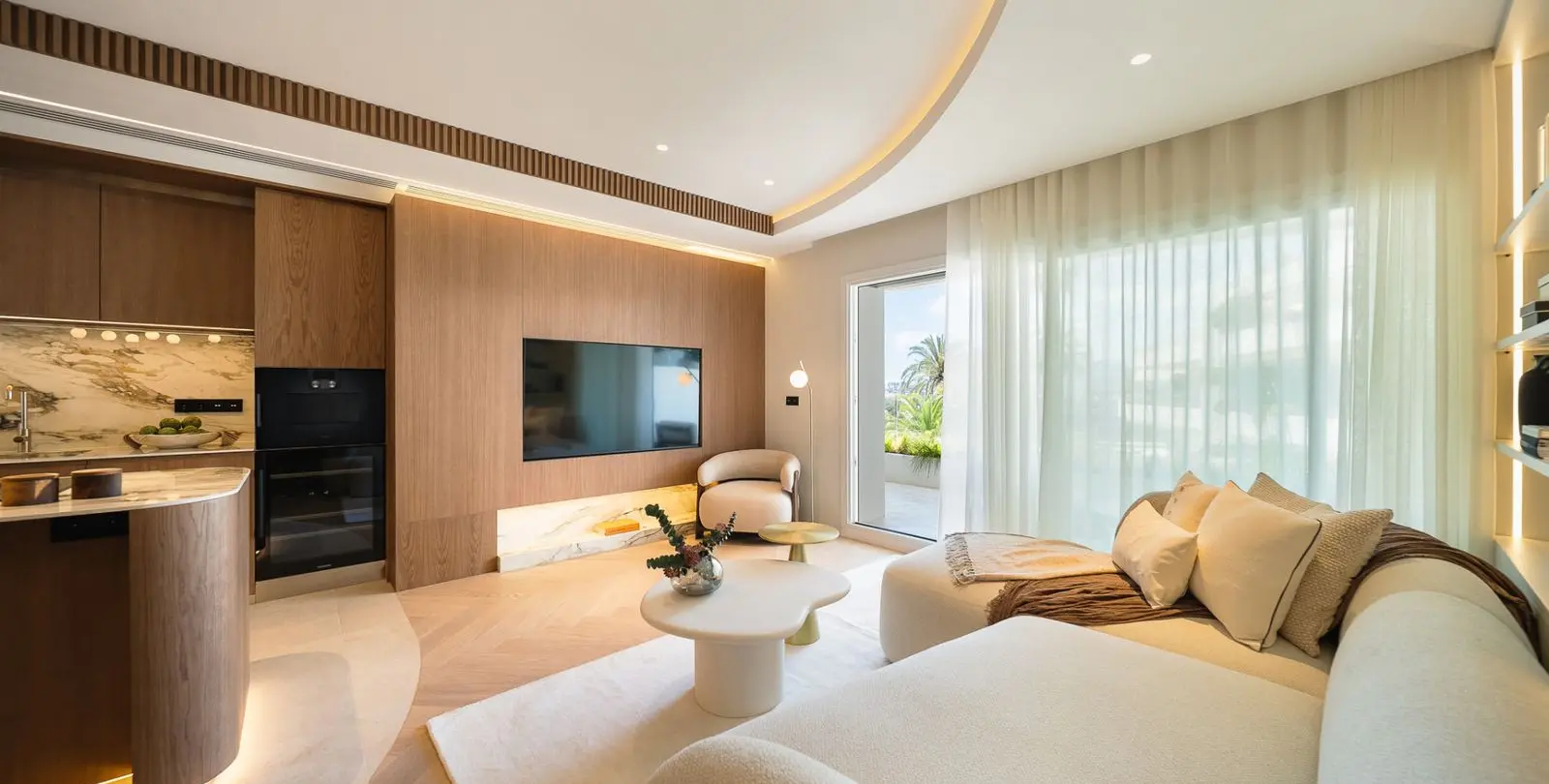 Venta de apartamento en planta media en The Golden Mile 4