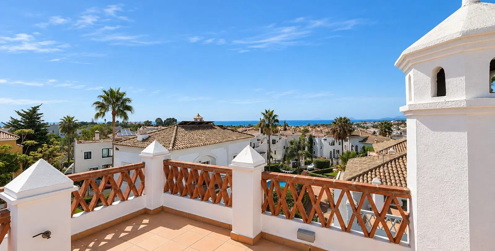 Venta de villa independiente en Selwo 4
