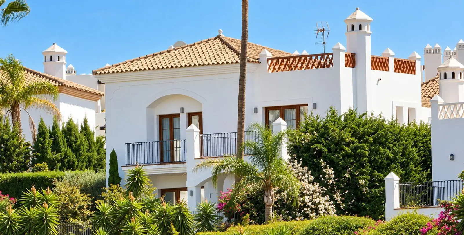 Venta de villa independiente en Selwo 25
