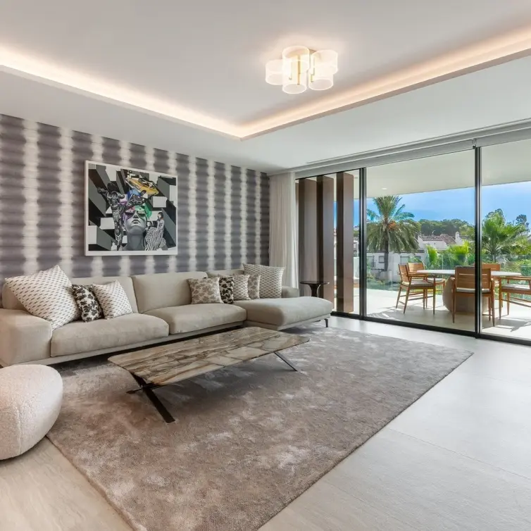 Продажа апартаментов на среднем этаже в Estepona