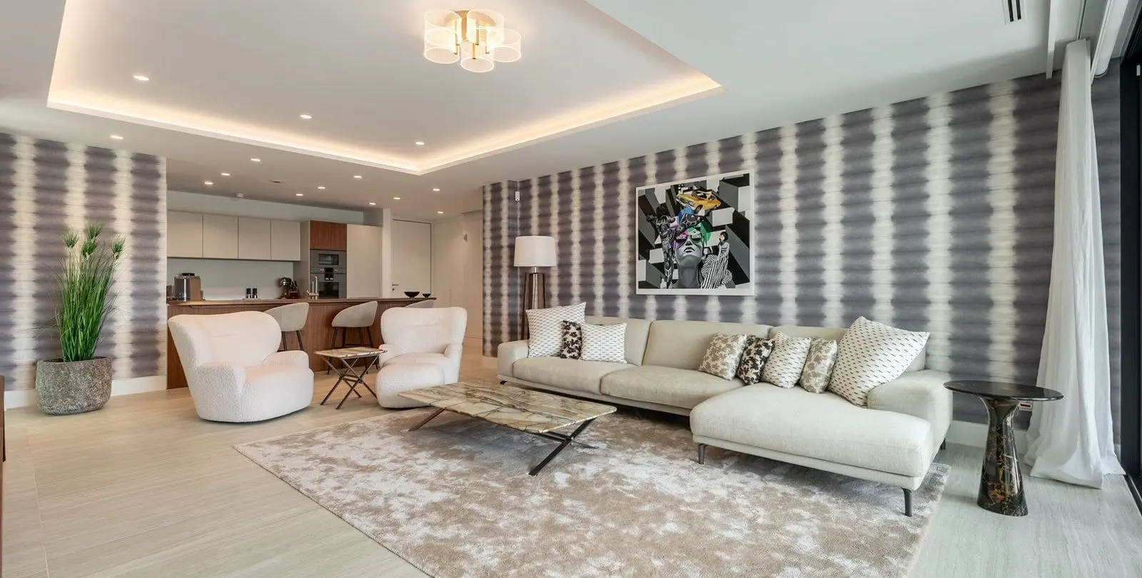 Venta de apartamento en planta media en Estepona 6
