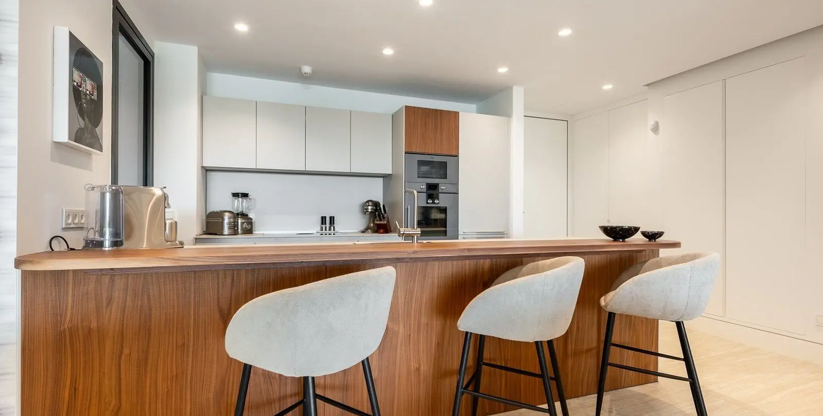Venta de apartamento en planta media en Estepona 9