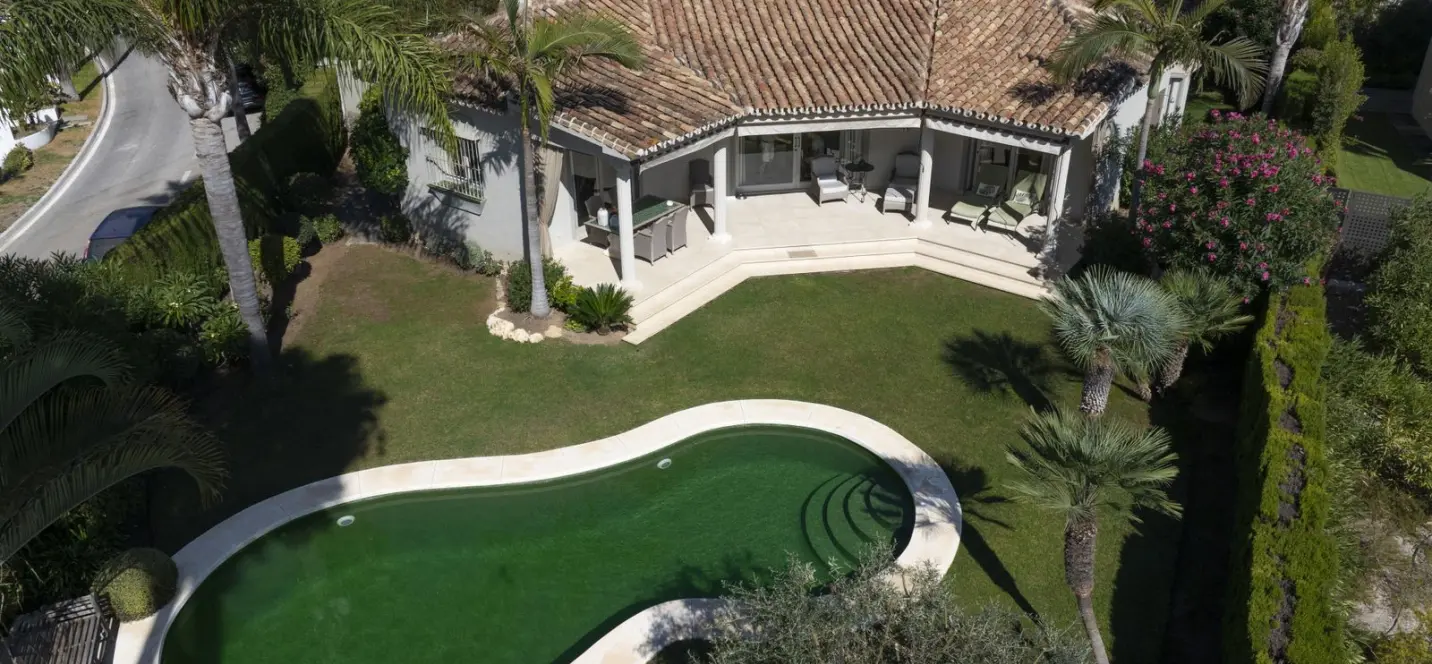Venta de villa independiente en Marbella 0