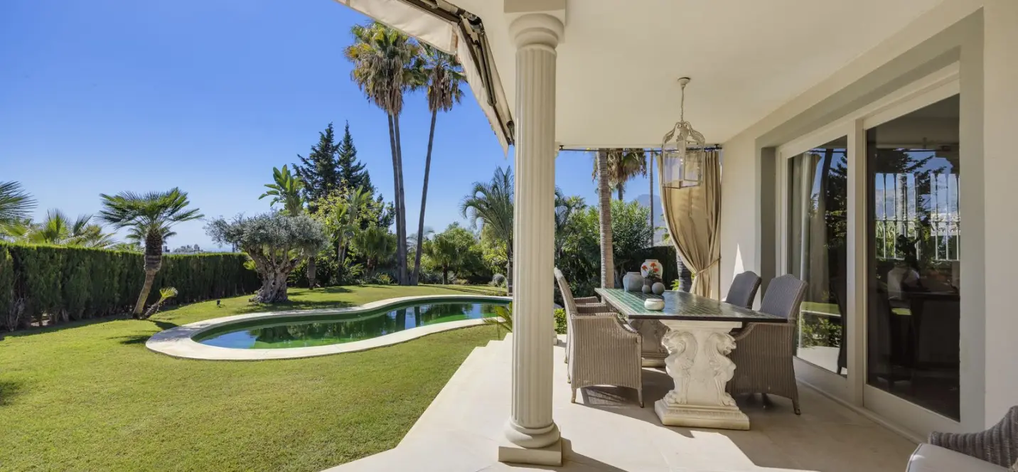 Venta de villa independiente en Marbella 2