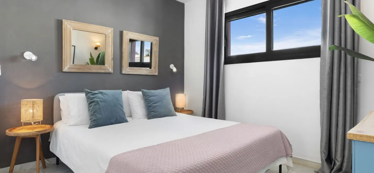 Venta de villa independiente en Nueva Andalucía 1