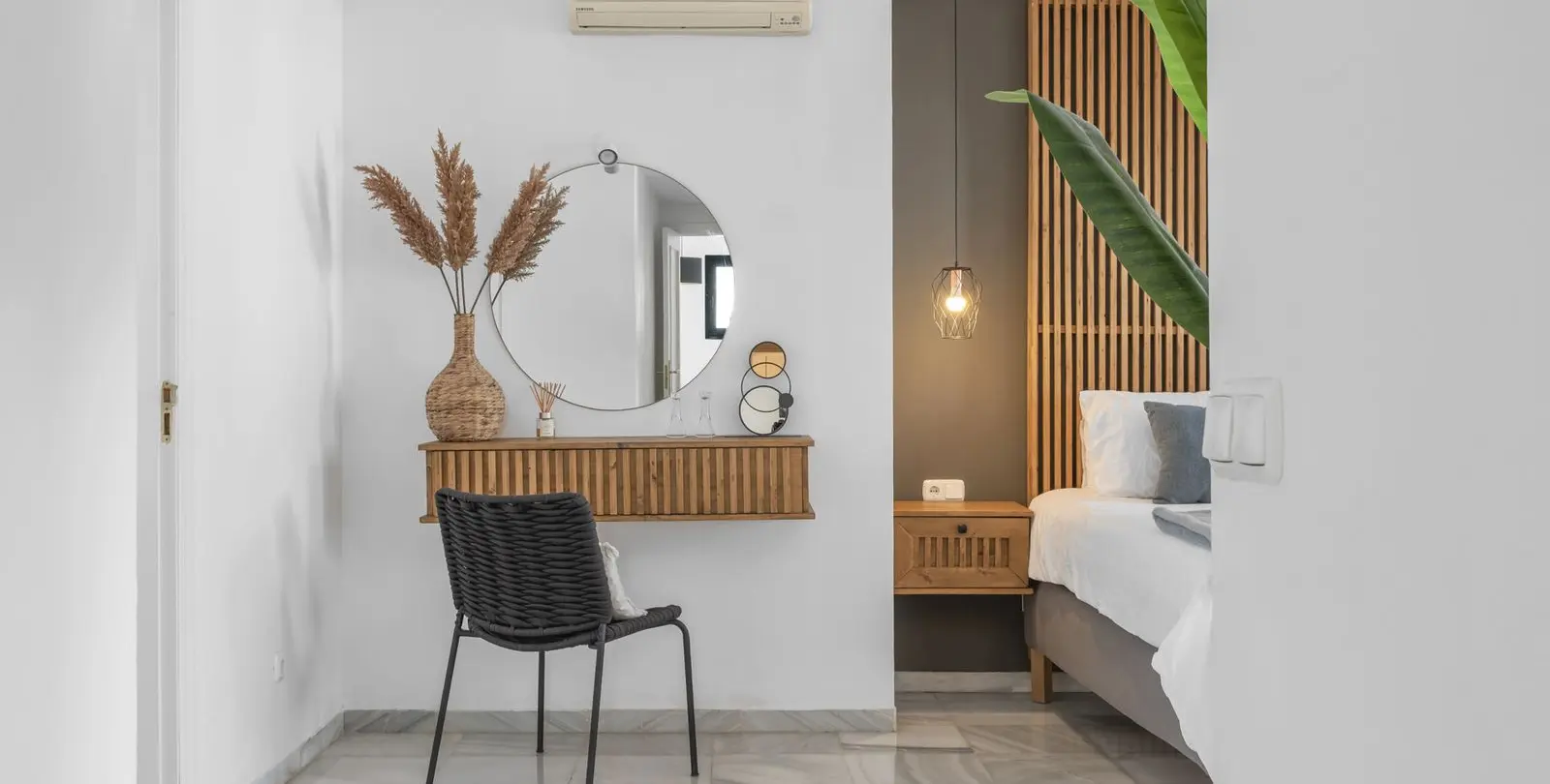 Venta de villa independiente en Nueva Andalucía 5