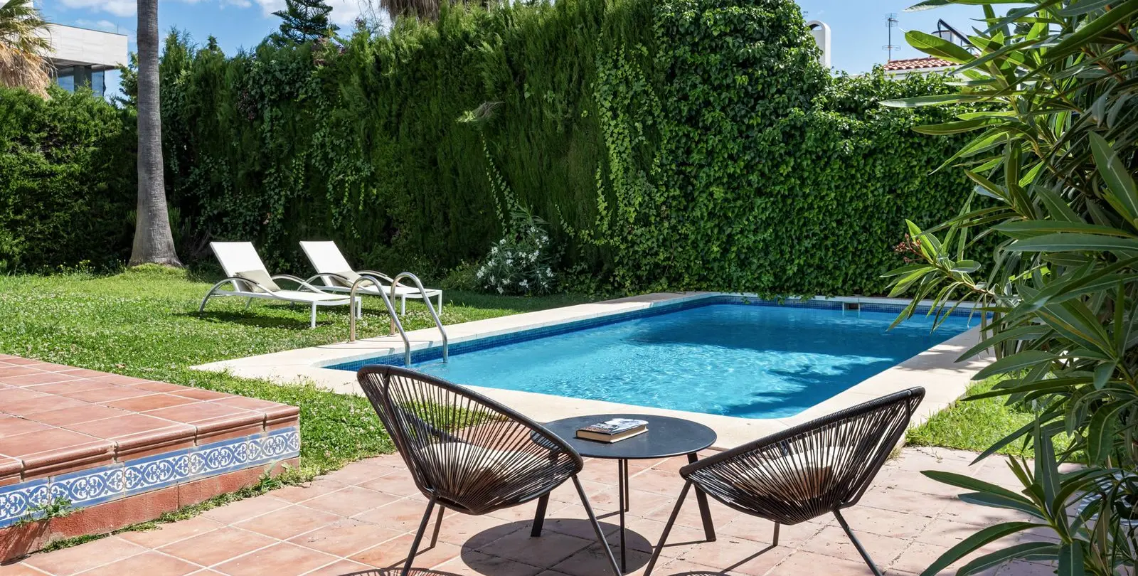 Venta de villa independiente en Nueva Andalucía 19