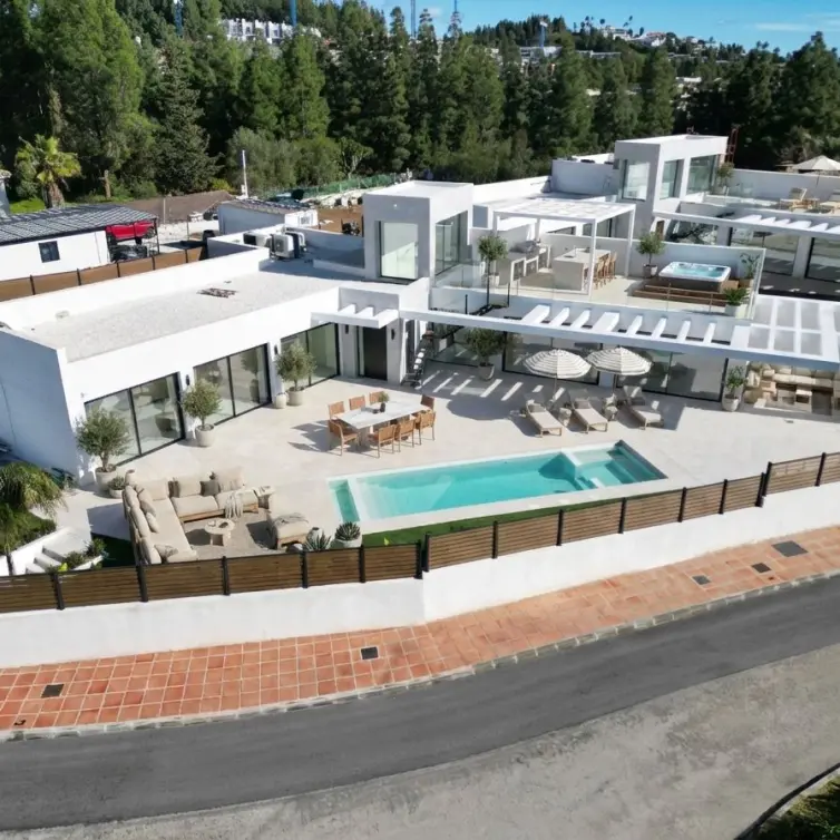 Venta de villa independiente en El Chaparral