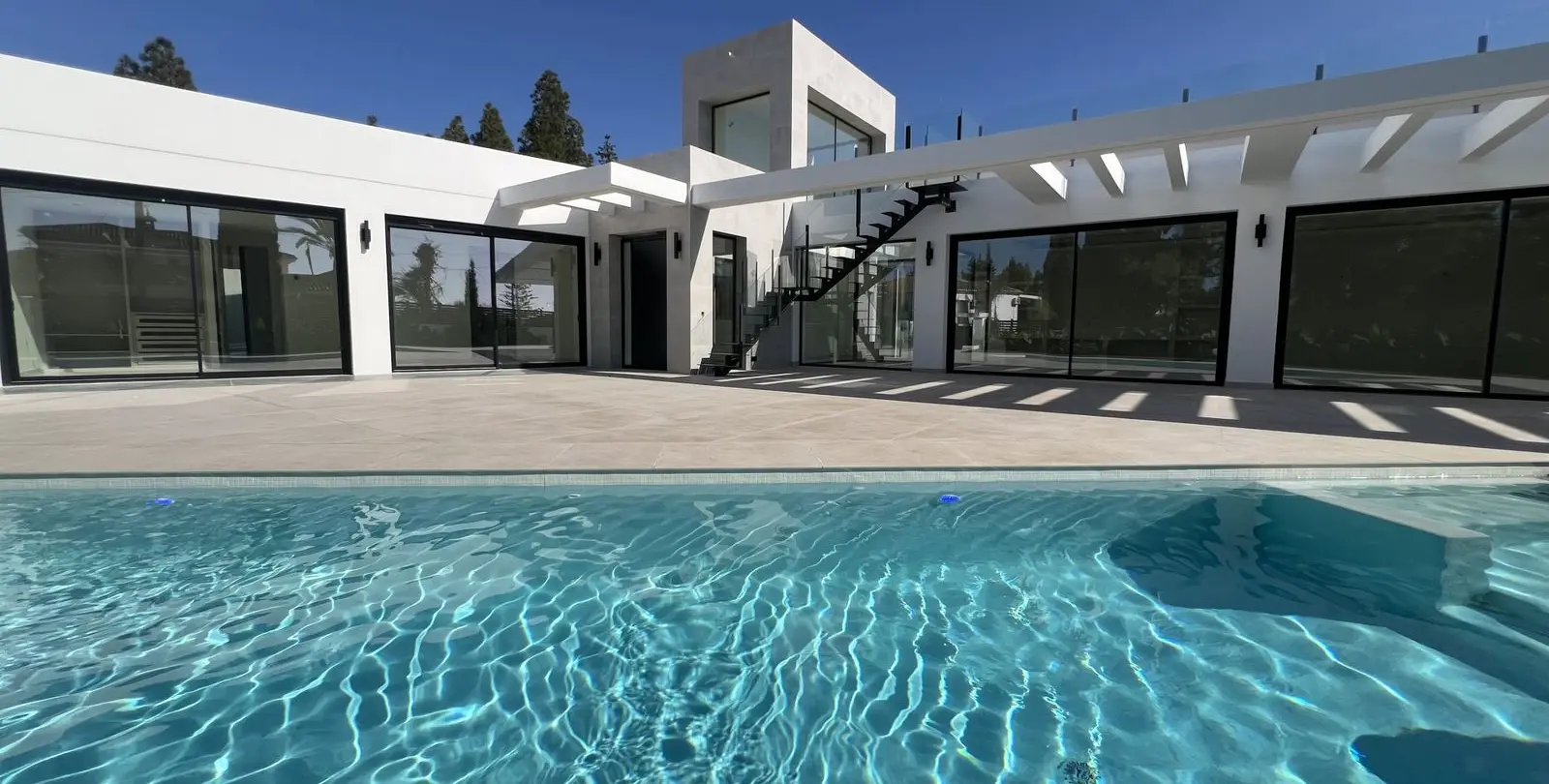 Venta de villa independiente en El Chaparral 5