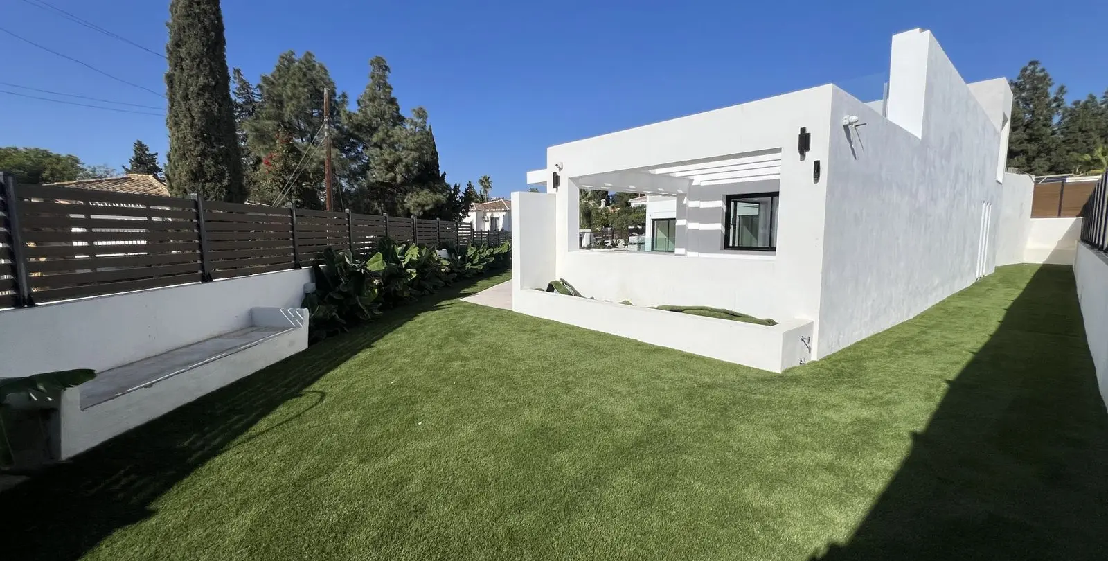 Venta de villa independiente en El Chaparral 16