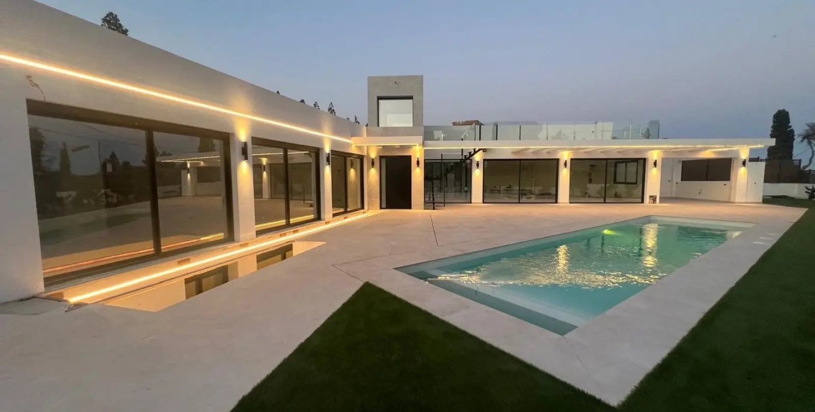 Venta de villa independiente en El Chaparral 48
