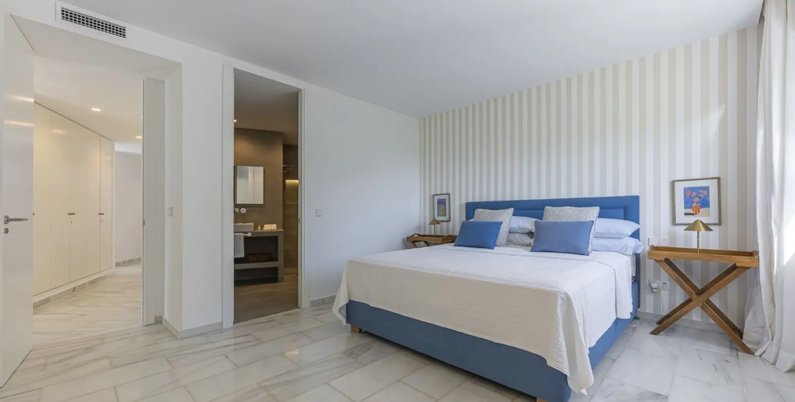 Long-term rent of middle floor apartment in The Golden Mile 29