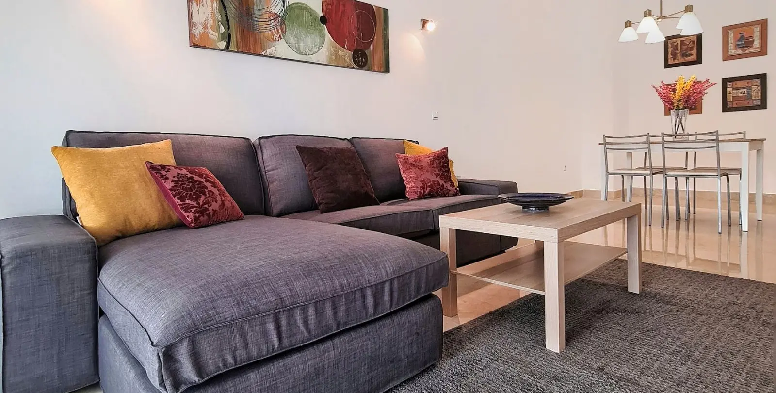 Venta de apartamento en planta media en Elviria 15