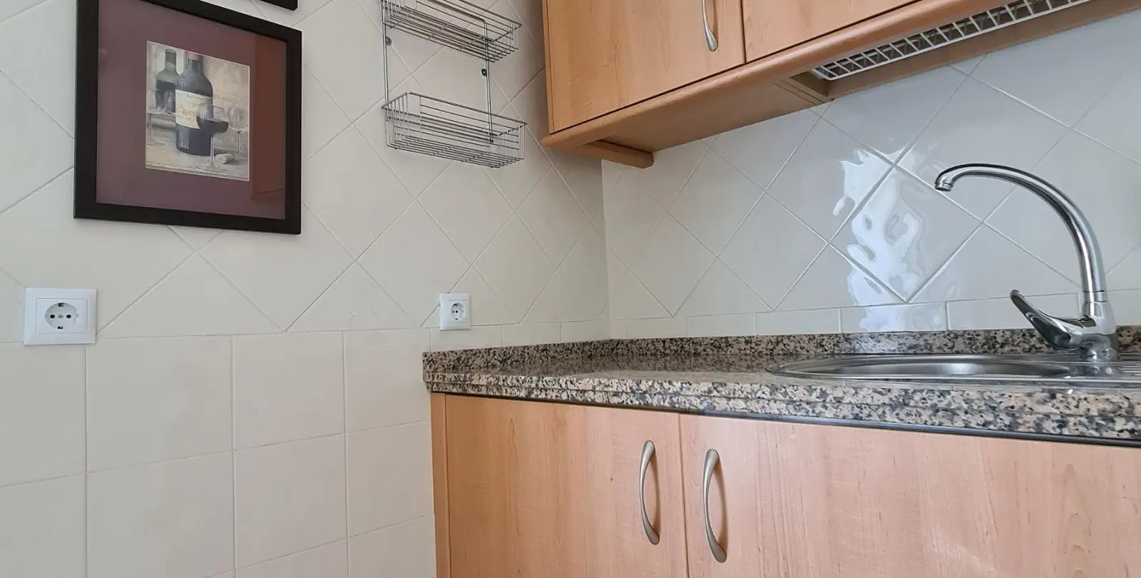 Venta de apartamento en planta media en Elviria 29